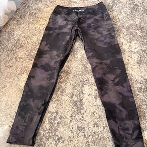 Yeoreo Black and Purple Leggings